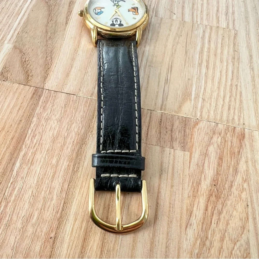 Rare Fossil Disney Gold Edition Mickey, Donald, Goofy, Pluto watch NEW BATTERY